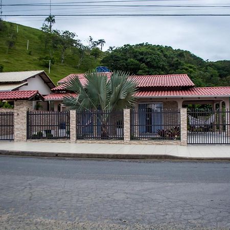 Pé do Morro Pousada Penha  Exteriér fotografie